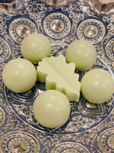 Load image into Gallery viewer, Mini Soaps for all occasions
