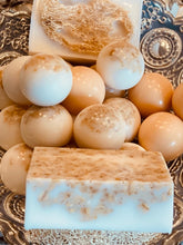 Load image into Gallery viewer, NaNas Oatmeal Soap
